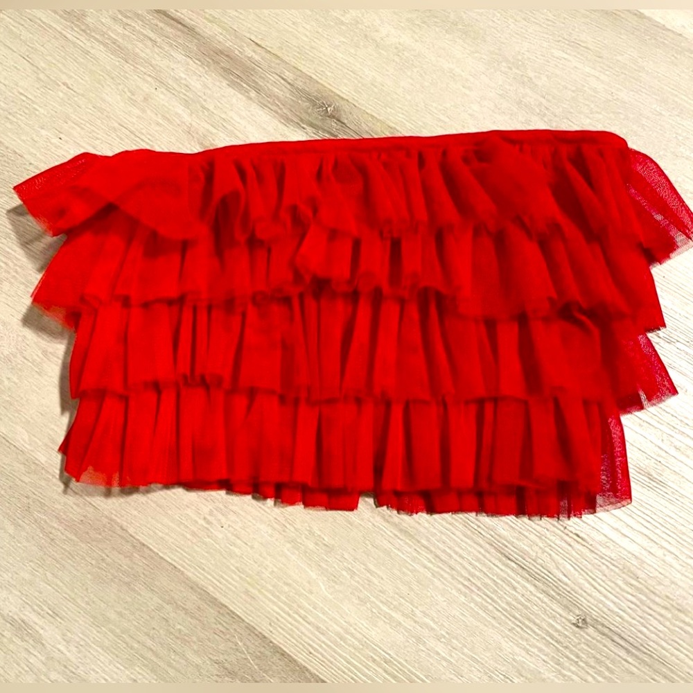 Ruffle red top